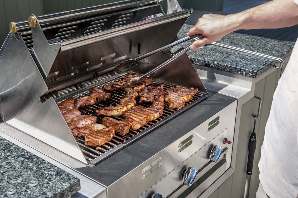 charcoal bbq vs smoker which is better