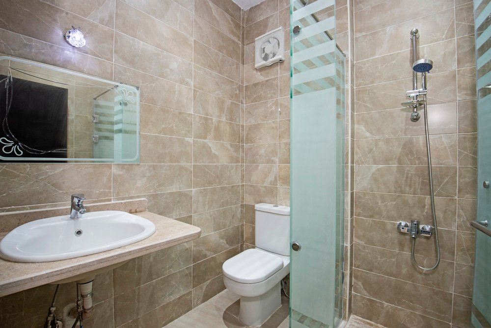 how long should a bathroom extractor fan run for