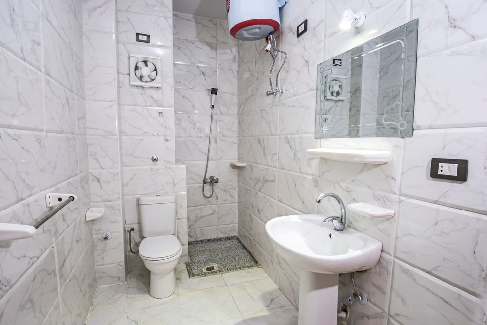 how to fit a bathroom extractor fan
