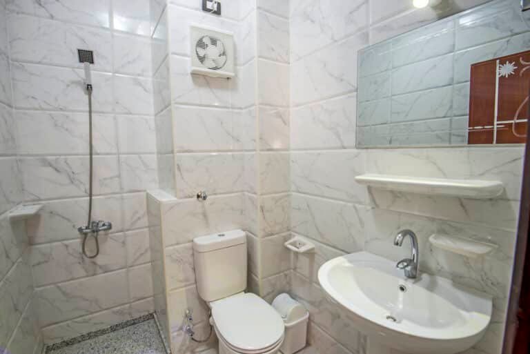 How to Stop Cold Air Coming Through a Bathroom Extractor Fan