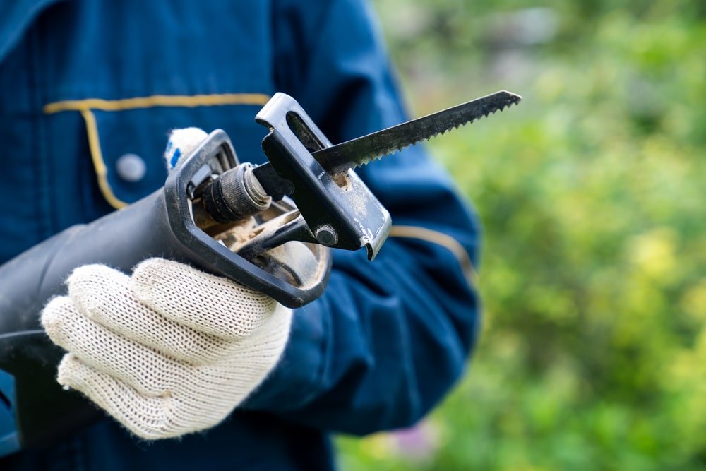 multi tool vs reciprocating saw which is better