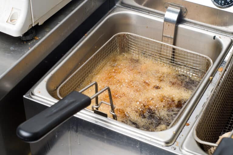 Frying Up a Storm: What Oil to Use in a Deep Fat Fryer
