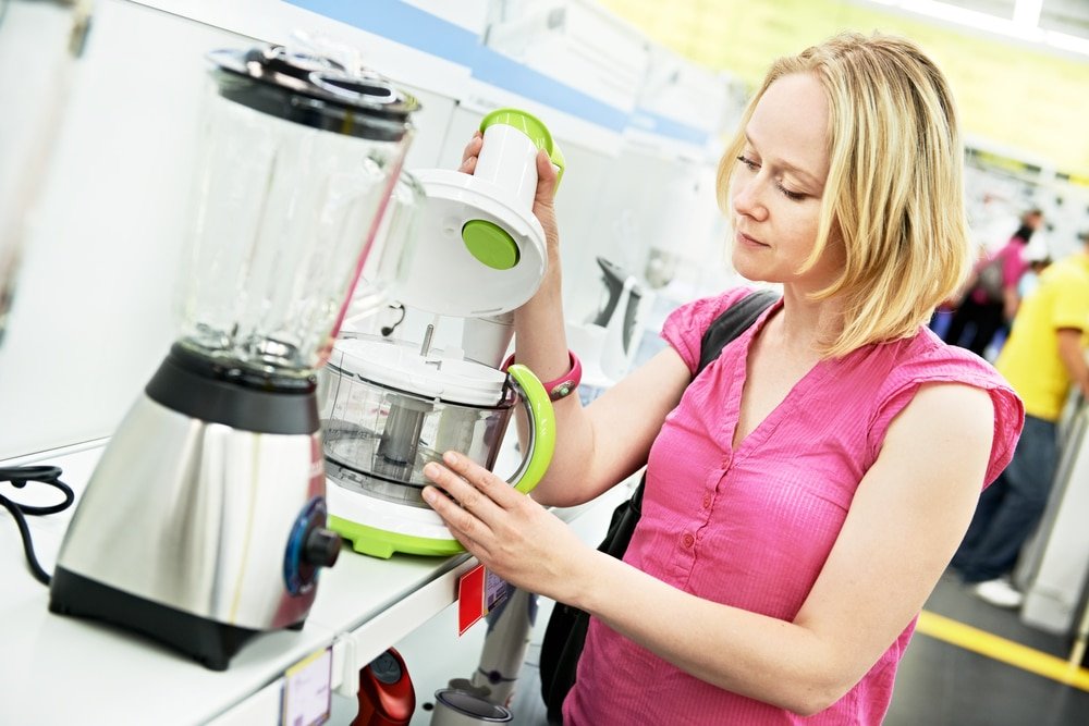 what's the difference between a blender and a food processor