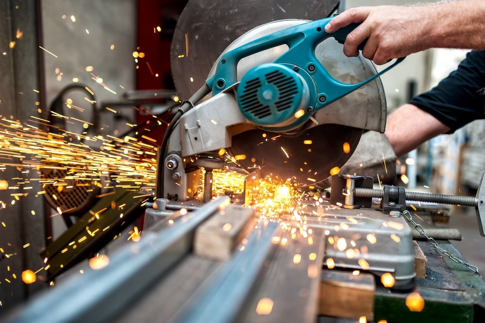 How to Change a Mitre Saw Blade
