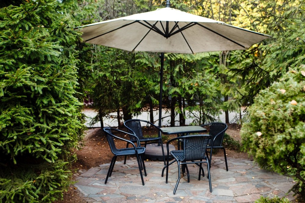 How to Clean a Cantilever Parasol