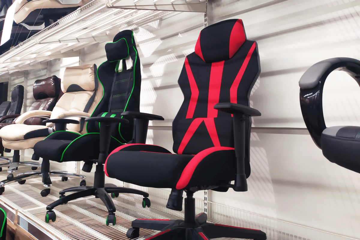 How to Reupholster a Gaming Chair