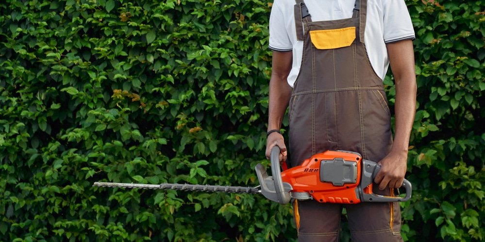 How to Store a Hedge Trimmer