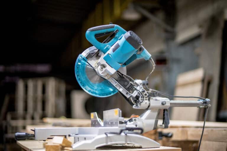 How to Unlock a Mitre Saw in a Jiffy: A Guide
