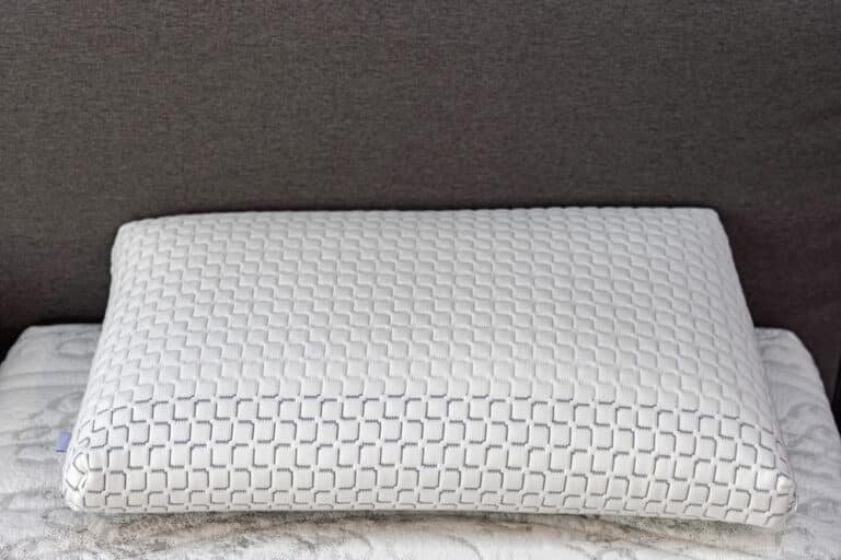 Battle of Bedtime Bliss: Memory Foam Pillows vs Bamboo