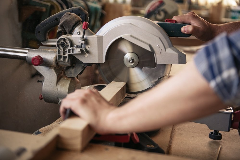 What Is a Double Bevel Mitre Saw