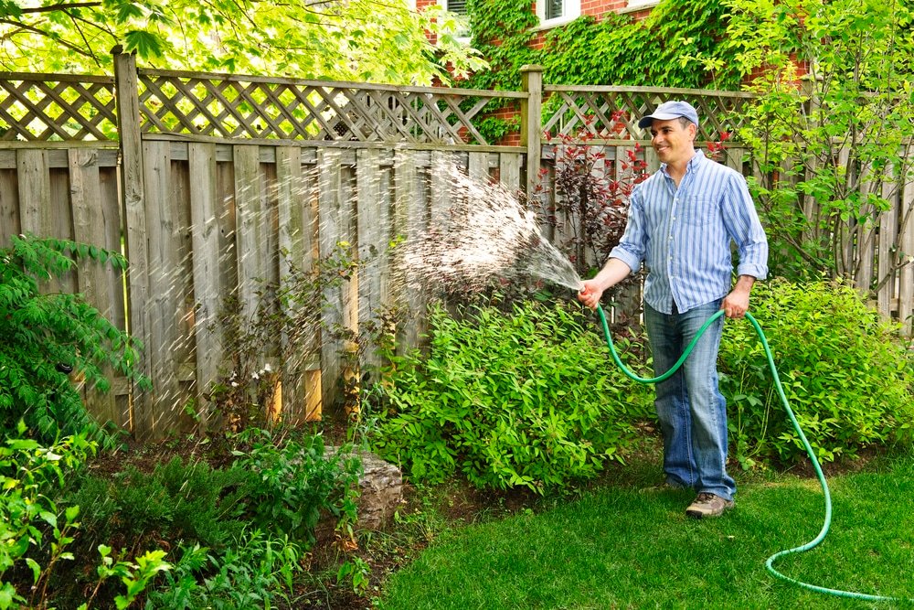 how to create a syphon with a garden hose