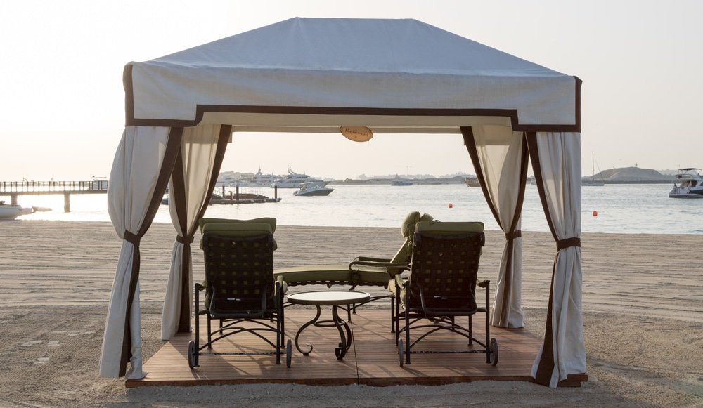 how to decorate a gazebo