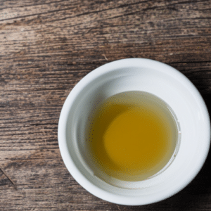 A bowl of vinegar