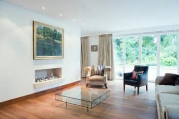 a wide-spaced area for relaxation