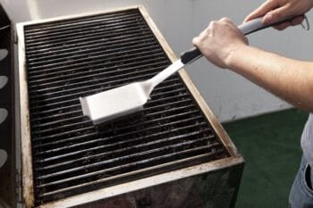 cleaning grilling equipment